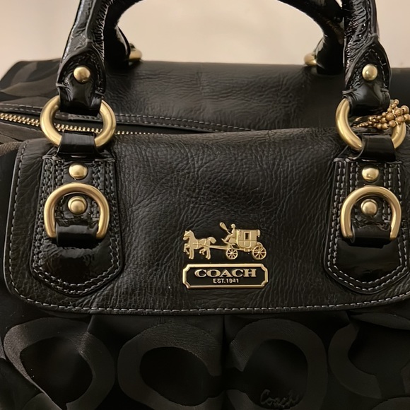 Coach - Picture 3 of 16